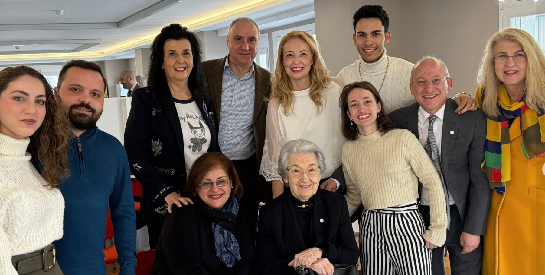 Ortho - Perio Synergy. State of the Art — Dr. Gerasimos Aggelopoulos - Dr. Efi Sinaniotis